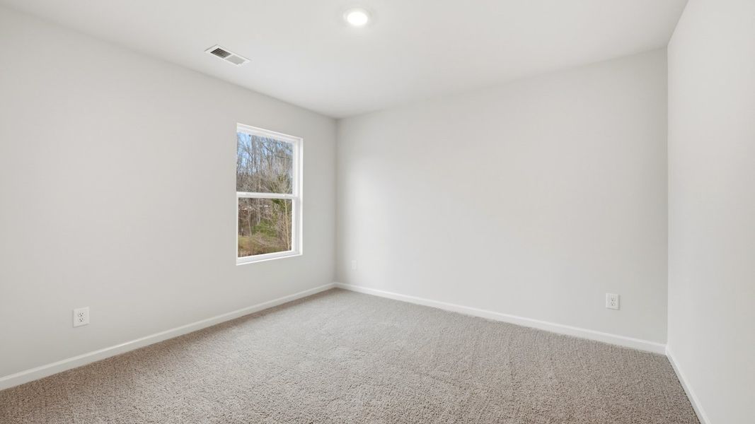 Representative unfurnished interior of a home built from the Hayden by D.R. Horton in Jackson Landing, Jefferson (Image 27).