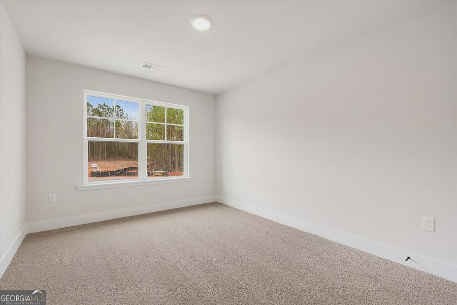 Spacious, unfurnished interior of a new home in Canterbury Villas, Carrollton (Image 26).