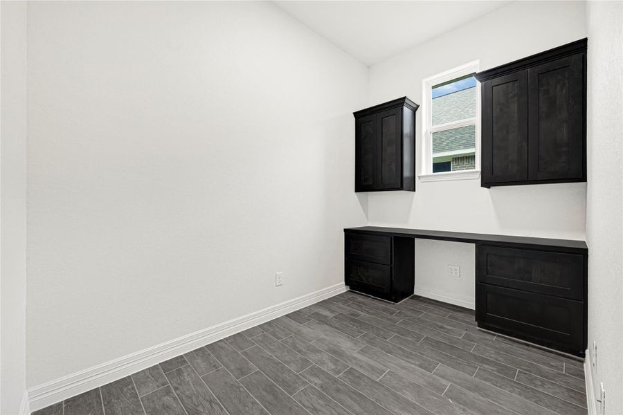 Spacious, unfurnished interior of a new home in , League City (Image 16). Spacious, unfurnished interior of a new home in , League City (Image 16).