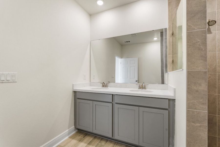 Furnished interior view inside a new home in Natureview, Freeport (Image 17).