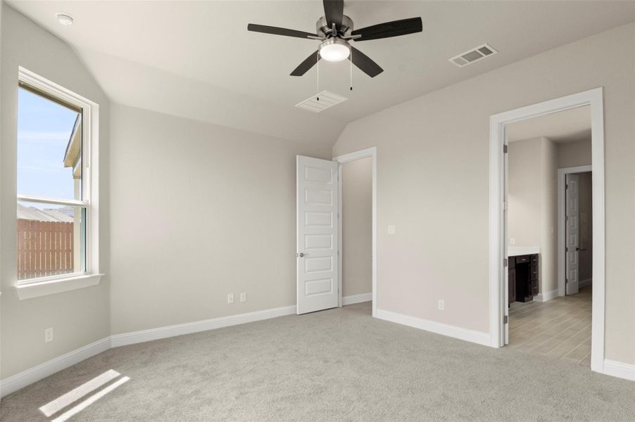 Spacious, unfurnished interior of a new home in Oaks at San Gabriel, Georgetown (Image 11). Spacious, unfurnished interior of a new home in Oaks at San Gabriel, Georgetown (Image 11).