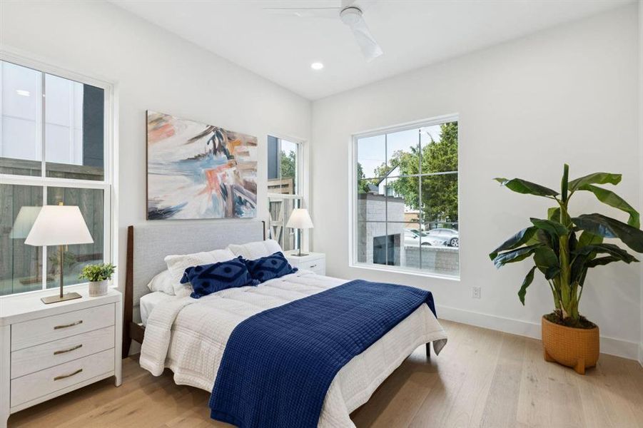 Furnished interior view inside a new home in , Dallas (Image 25).