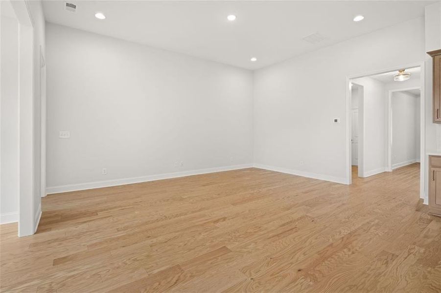 Spacious, unfurnished interior of a new home in Soleil Summit Chase, Snellville (Image 37).