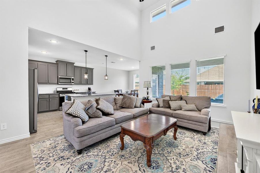 Furnished interior view inside a new home in , Fort Worth (Image 5).