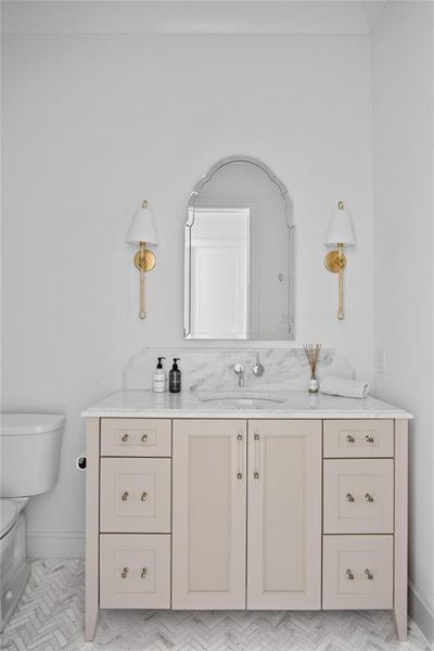 Furnished interior view inside a new home in , Dallas (Image 32).