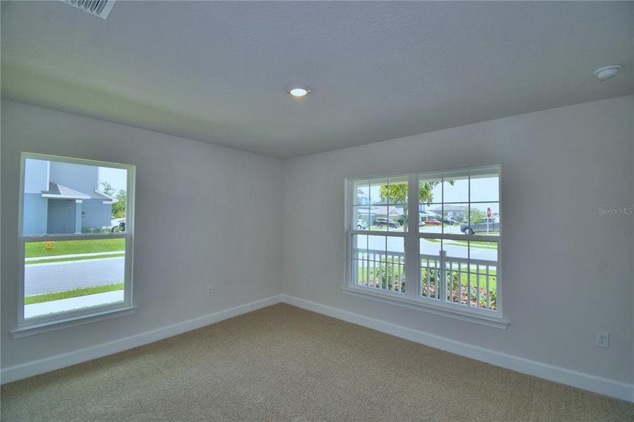 Spacious, unfurnished interior of a new home in Cadence Crossing, Auburndale (Image 16).