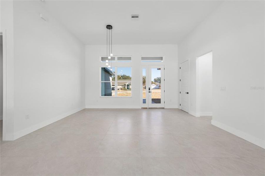Spacious, unfurnished interior of a new home in , Ocala (Image 51).