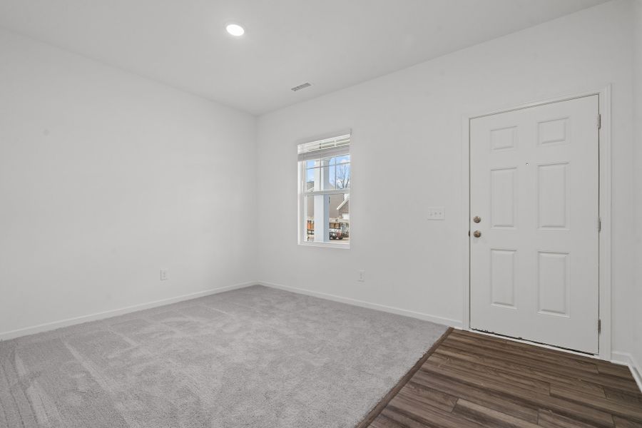 Representative unfurnished interior of a home built from the Spectra by Starlight Homes in Ashford Park, Covington (Image 23).