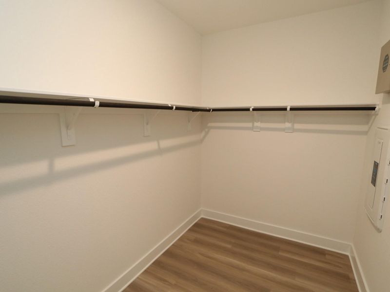 Spacious, unfurnished interior of a new home in Lago Mar, Santa Fe (Image 23). Spacious, unfurnished interior of a new home in Lago Mar, Santa Fe (Image 23).