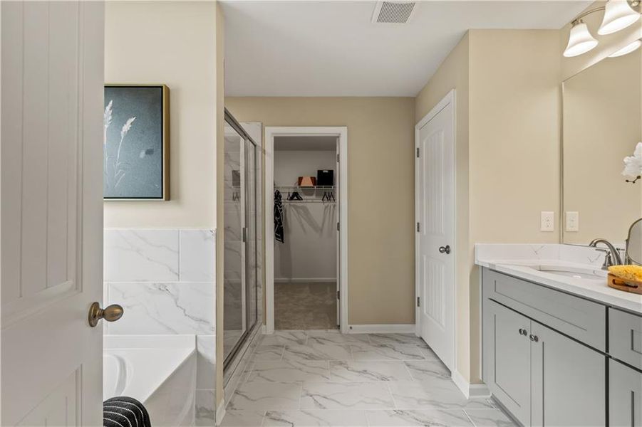 Furnished interior view inside a new home in Enclave at Evergreen, Fairburn (Image 7).