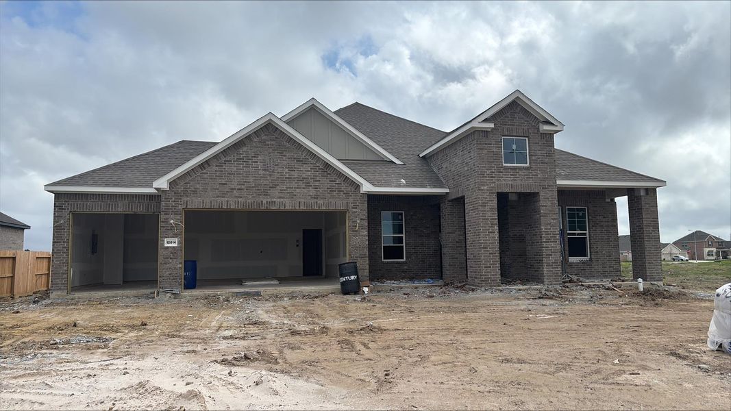 In-progress construction of a new home in Grand Oaks, Mont Belvieu, TX (Image 4).