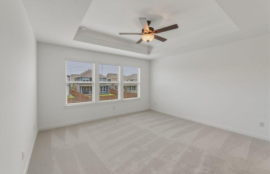 Spacious, unfurnished interior of a new home in Santa Rita Ranch, Liberty Hill (Image 20).