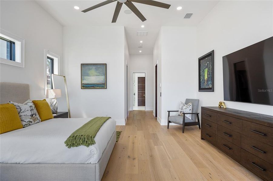 Furnished interior view inside a new home in , St. Petersburg (Image 11).