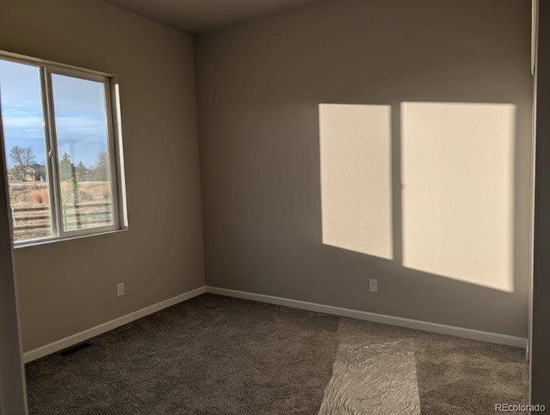 Spacious, unfurnished interior of a new home in Highlands Preserve, Mead (Image 10).