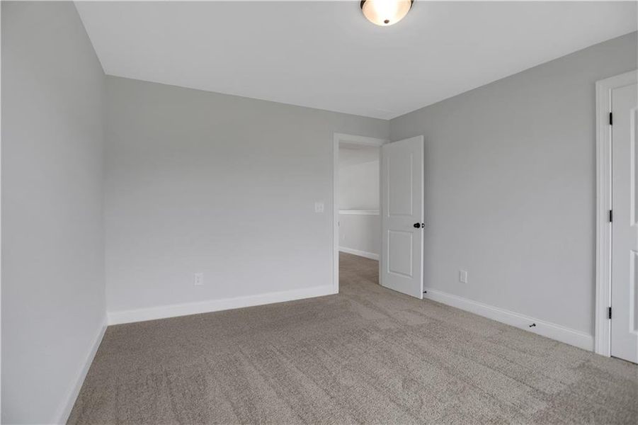 Spacious, unfurnished interior of a new home in Twin Lakes, Hoschton (Image 34).