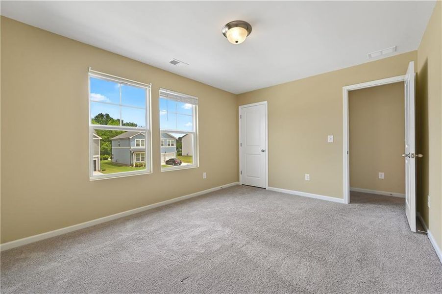 Spacious, unfurnished interior of a new home in , Conyers (Image 27).