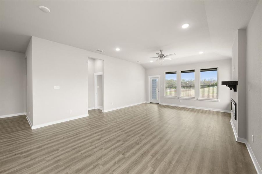 409 Rivers Edge- DIning-2