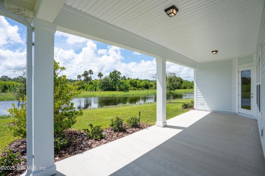Exterior details and patio area of a home in Madeira, St. Augustine (Image 3).