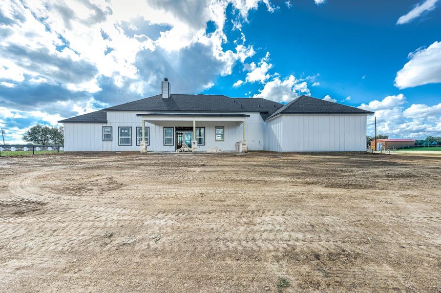 Exterior details and patio area of a home in , Needville (Image 3).