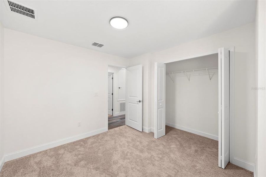 Spacious, unfurnished interior of a new home in , St. Petersburg (Image 29).