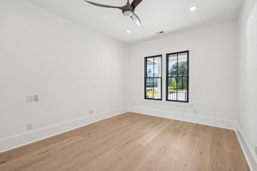 Spacious, unfurnished interior of a new home in , Ravenel (Image 49).