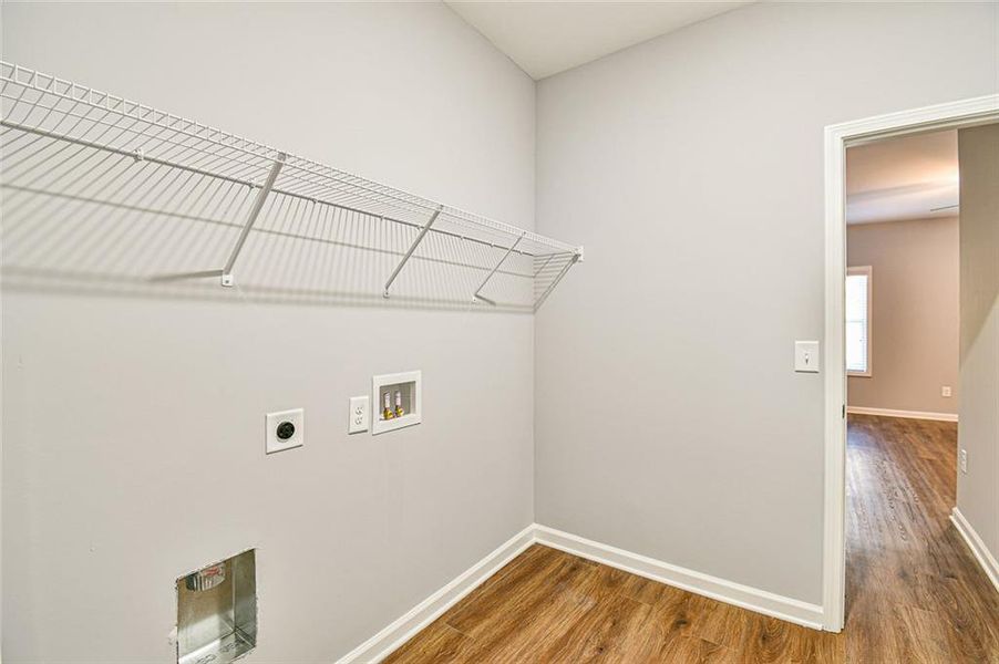 Spacious, unfurnished interior of a new home in , Lula (Image 12).