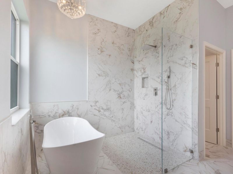 30-primary_bathroom_3