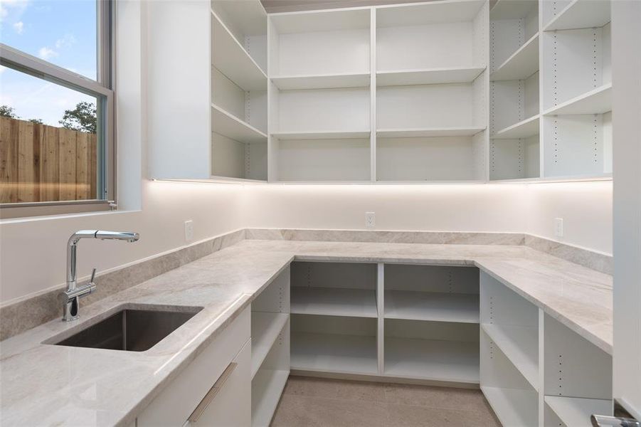 Furnished interior view inside a new home in , Dallas (Image 8).