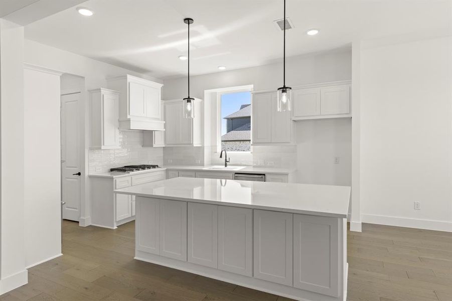 11. 9816 Aiken - Kitchen (2)