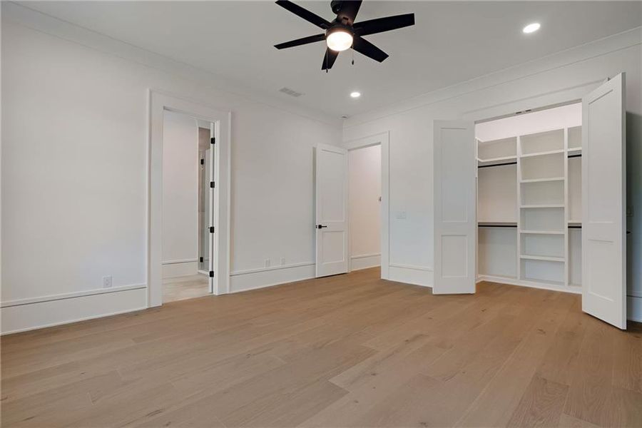 Spacious, unfurnished interior of a new home in , Monroe (Image 123).
