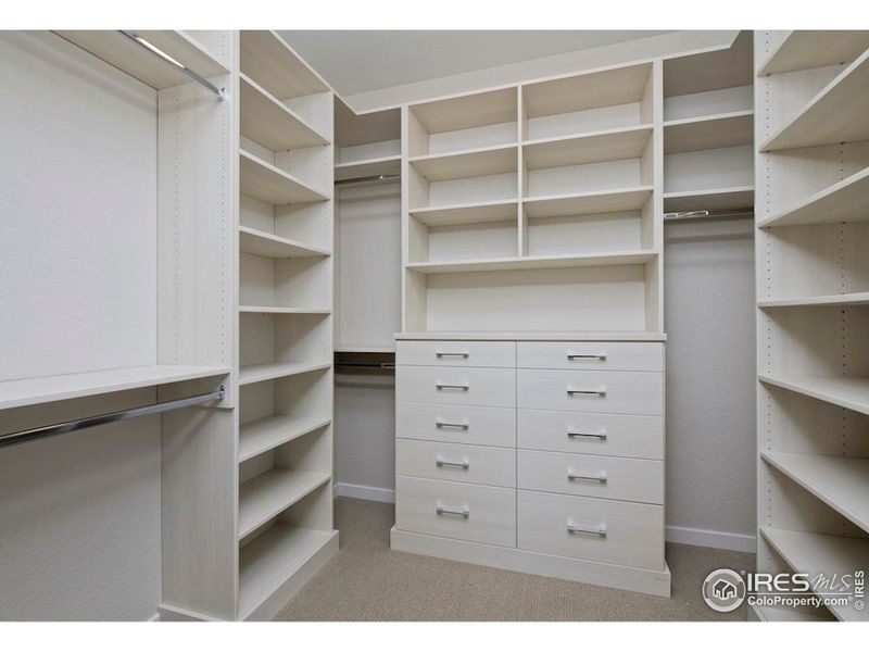 Furnished interior view inside a new home in Northstar, Longmont (Image 17).