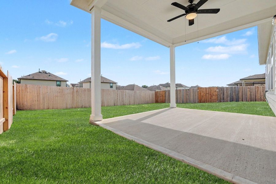 Exterior details and patio area of a home in Clear View Estates, Willis (Image 21).