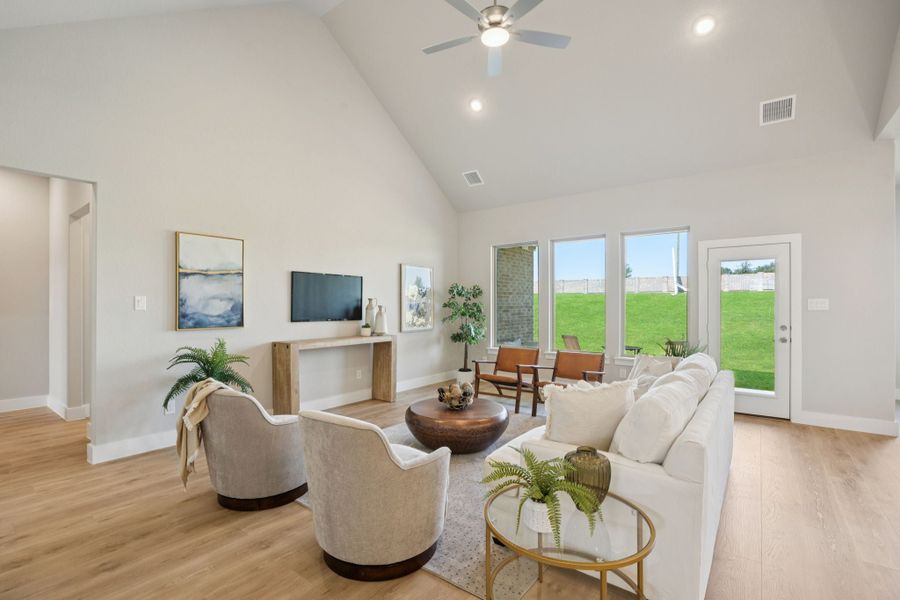 Representative furnished interior of a home built from the Belmont by Centre Living Homes in Lakeway Estates, Waxahachie (Image 11).