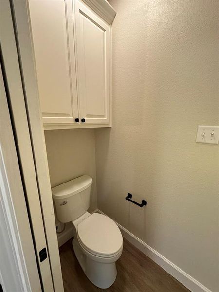 Furnished interior view inside a new home in , Abilene (Image 8).