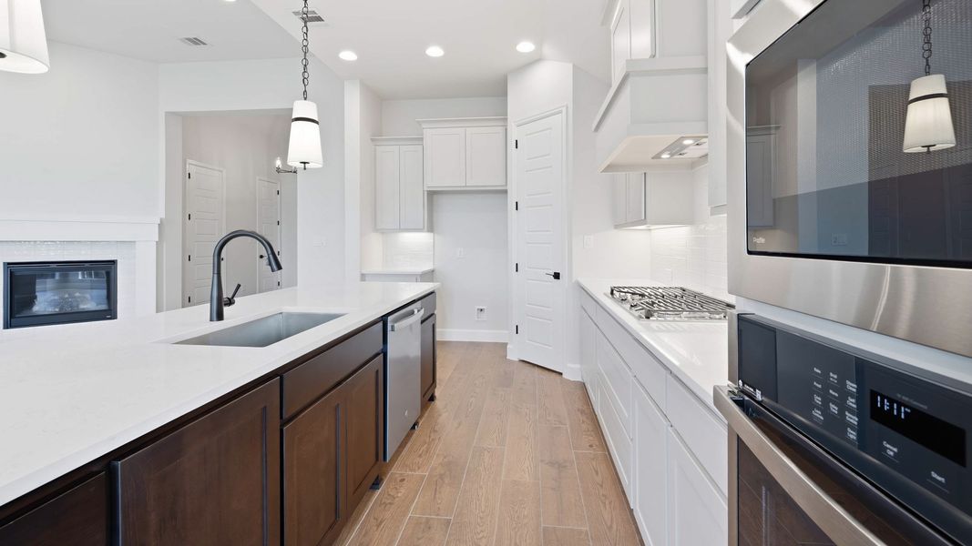Furnished interior view inside a new home in Hillstead, Lavon (Image 12).