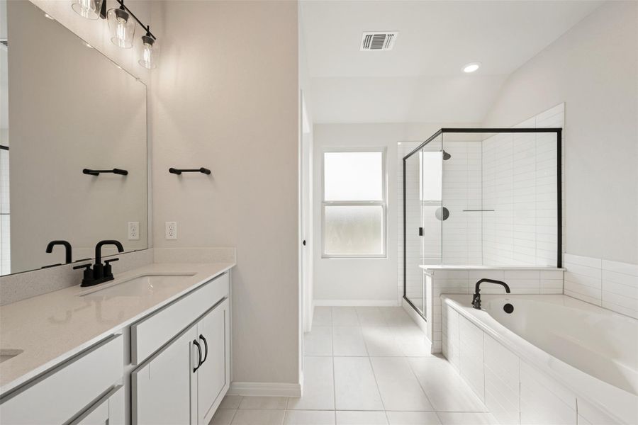Furnished interior view inside a new home in Covered Bridge, Hutto (Image 11). Furnished interior view inside a new home in Covered Bridge, Hutto (Image 11).
