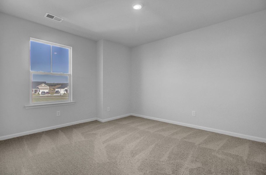 Spacious, unfurnished interior of a new home in Heron's Walk at Summers Corner, Summerville (Image 33).