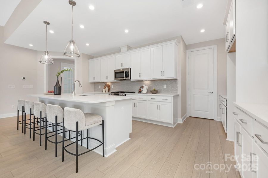 Furnished interior view inside a new home in Handsmill on Lake Wylie, York (Image 14).