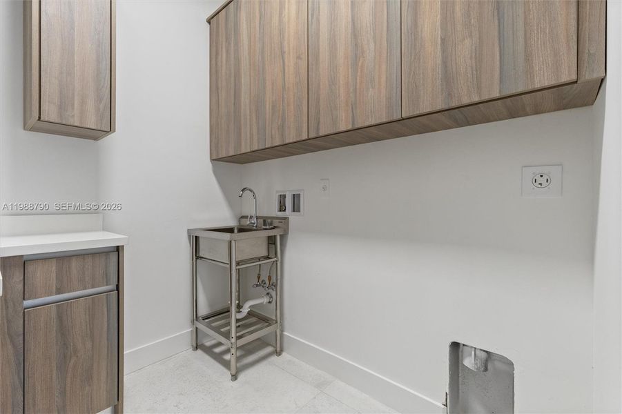 Furnished interior view inside a new home in , Cutler Bay (Image 15).