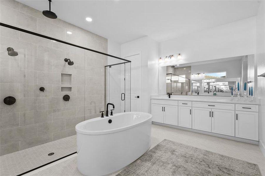 Furnished interior view inside a new home in , Lakewood Ranch (Image 31).