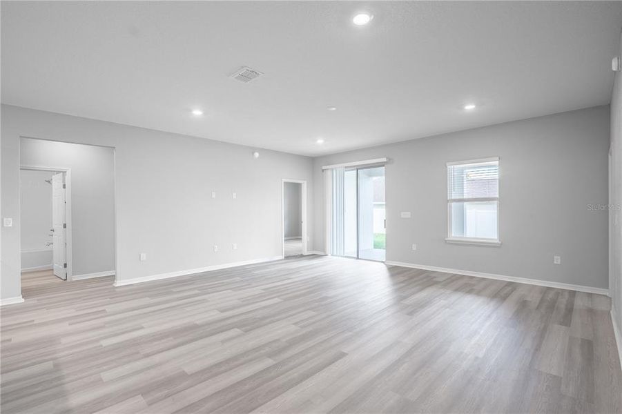 Spacious, unfurnished interior of a new home in Copperleaf, Ocala (Image 12).