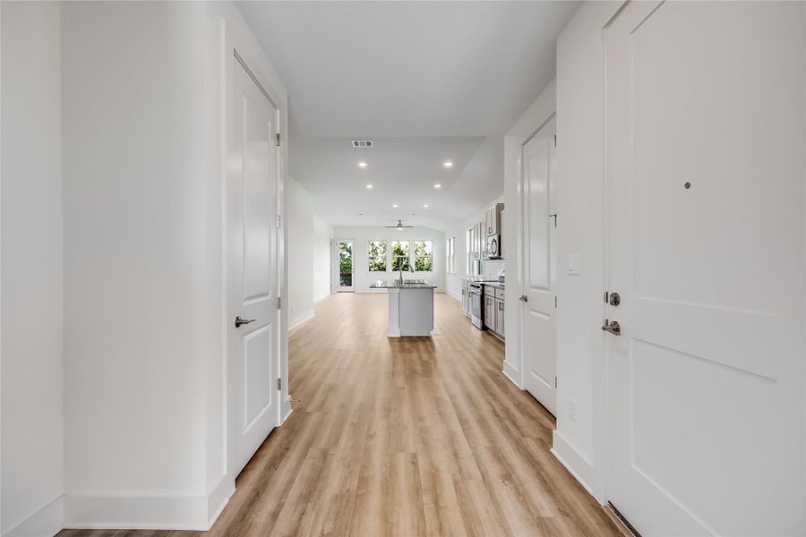 Spacious, unfurnished interior of a new home in , Lago Vista (Image 16).