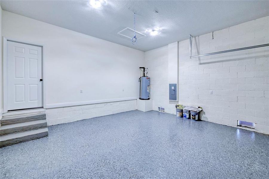 Image 38 of a home in .