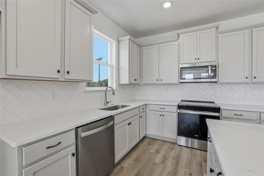 Furnished interior view inside a new home in , Valrico (Image 8).