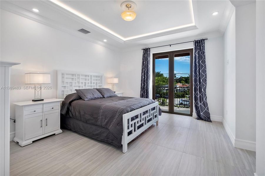 Furnished interior view inside a new home in , Surfside (Image 10).