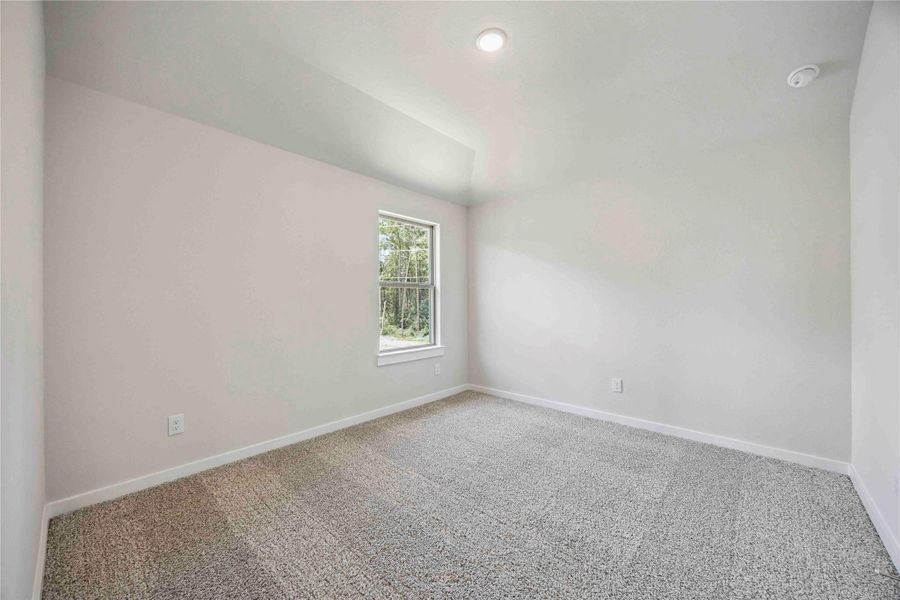 Image 29 of a home in Meadow Park.