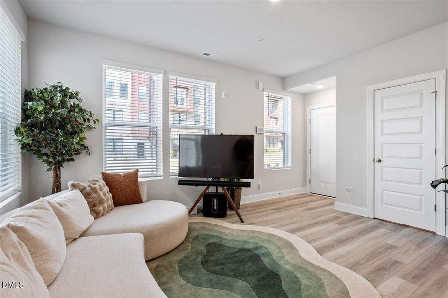 11-1234 Coach Sta Aly 101 [2852095]_16