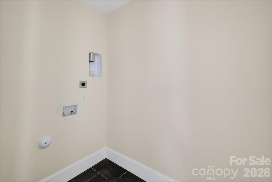 Spacious, unfurnished interior of a new home in , Charlotte (Image 40).