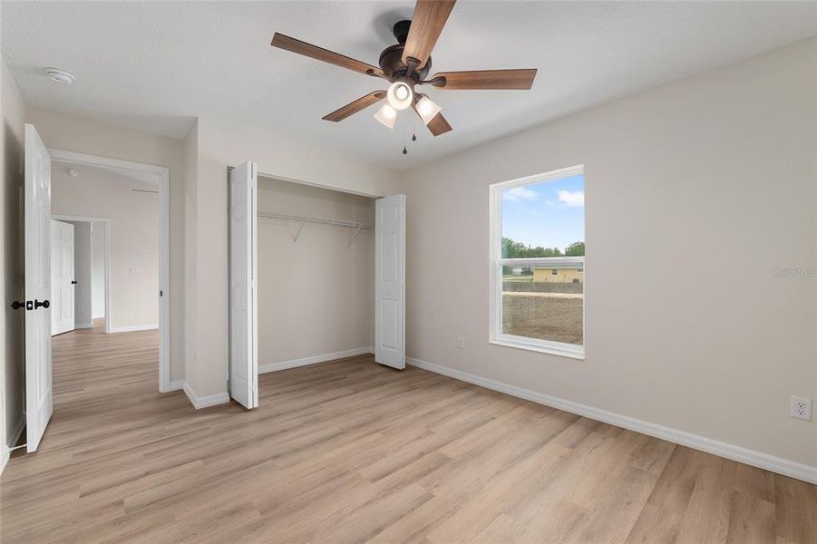 Spacious, unfurnished interior of a new home in , Dunnellon (Image 23).