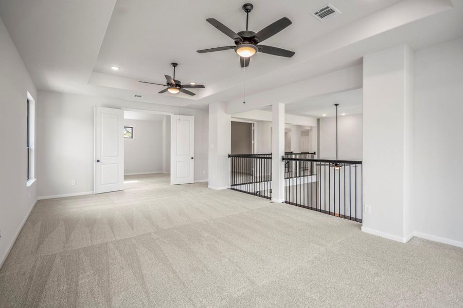 Spacious, unfurnished interior of a new home in Sienna 70' Lots, Missouri City (Image 45). Spacious, unfurnished interior of a new home in Sienna 70' Lots, Missouri City (Image 45).